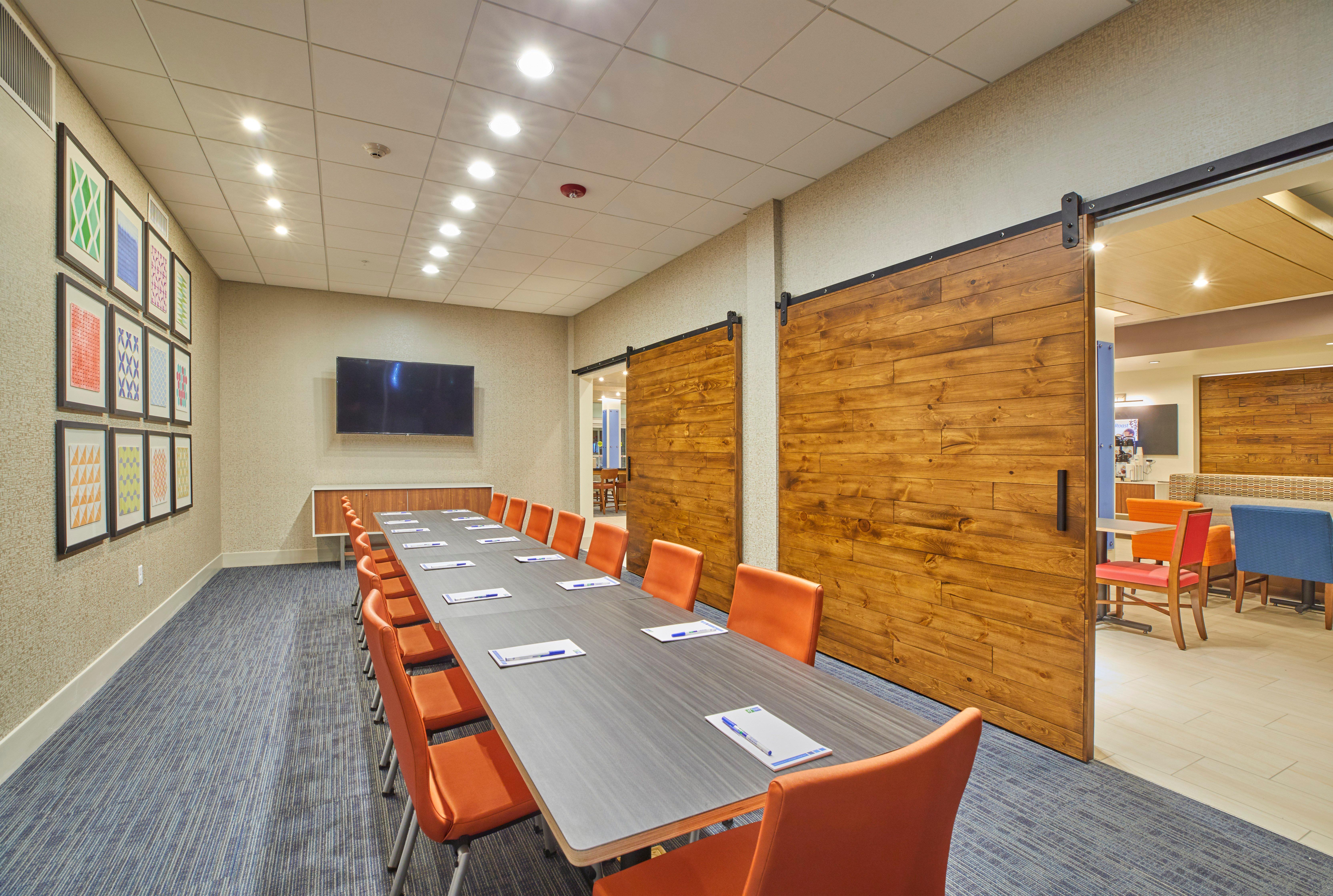 Holiday Inn Express & Suites - Hermiston Downtown By Ihg Exterior photo